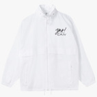 Ветровка с капюшоном