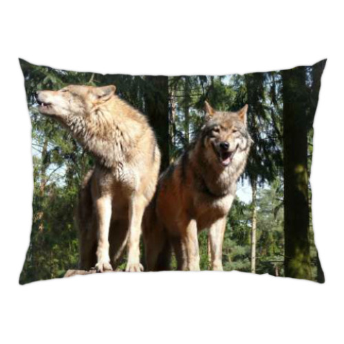 Подушка с принтом Волки