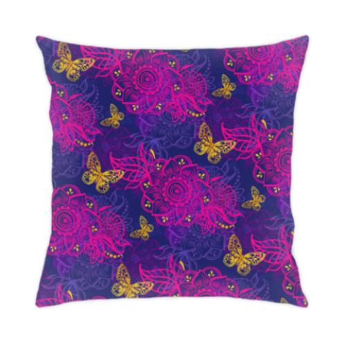 Подушка с принтом Восточный орнамент