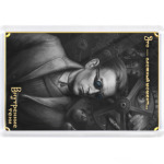 Человек в синих очках