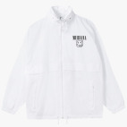 Ветровка с капюшоном