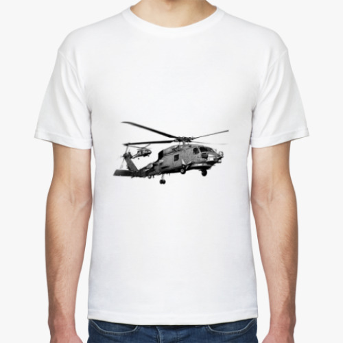 Футболка с принтом Американский боевой вертолет