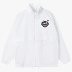 Ветровка с капюшоном