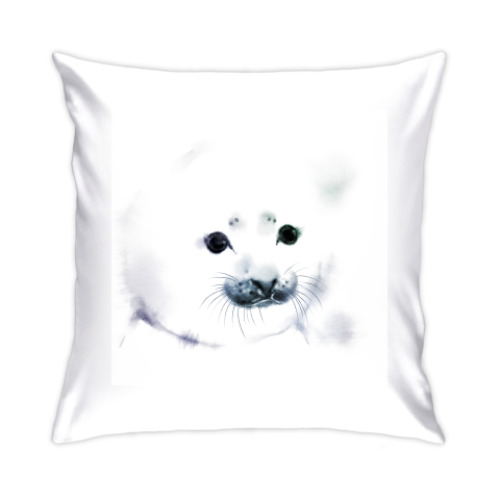 Подушка с принтом Малыш тюлень