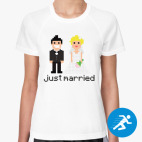 Женская спортивная футболка