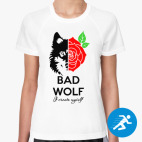 Женская спортивная футболка