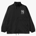 Ветровка с капюшоном