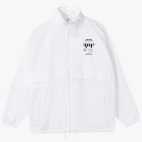 Ветровка с капюшоном