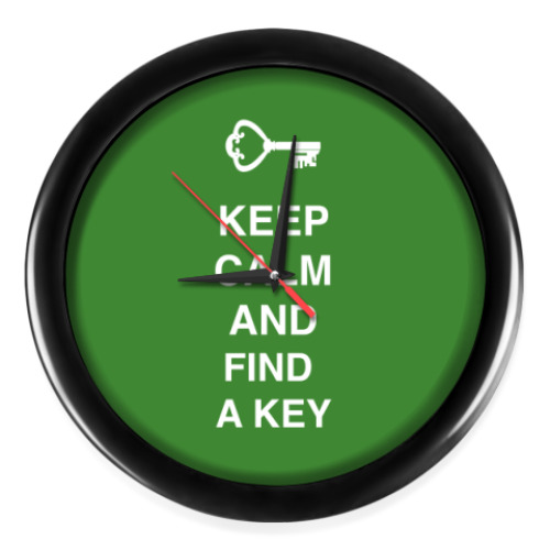Настенные часы с принтом Keep calm and find a key