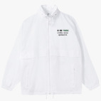 Ветровка с капюшоном