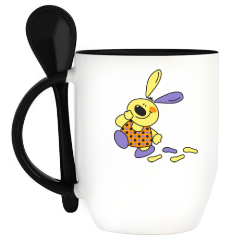 Кружка с ложкой с принтом Зайчишка-торопыжка