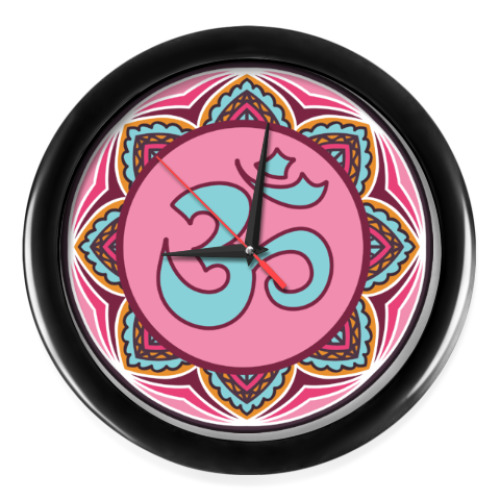 Настенные часы с принтом ОМ