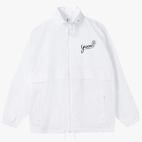 Ветровка с капюшоном