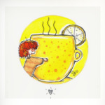 Желтая чашка