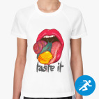 Женская спортивная футболка