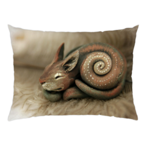 Подушка с принтом Отами-улитка