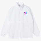 Ветровка с капюшоном