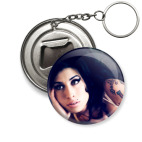 Брелок-открывашка 50 мм Amy Winehouse