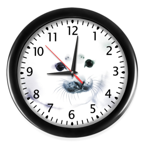 Настенные часы с принтом Малыш тюлень