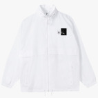 Ветровка с капюшоном