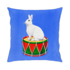 Подушка 35x35 см с цветной обратной стороной Заяц на барабане