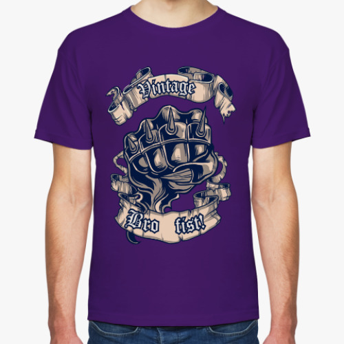 Футболка с принтом Кулак