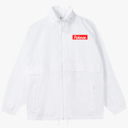 Ветровка с капюшоном