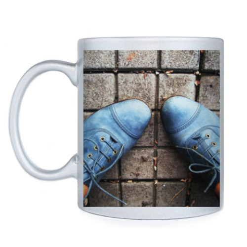 Кружка с принтом 'ботинки'