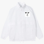 Ветровка с капюшоном