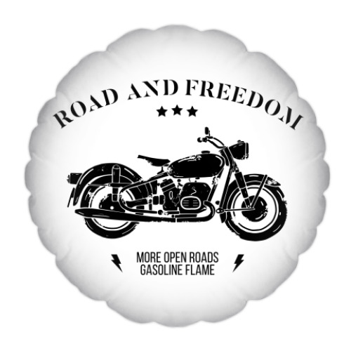 Подушка с принтом Король дорог (мотоцикл)