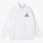 Ветровка с капюшоном