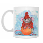 Мышонок с мандарином