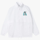 Ветровка с капюшоном